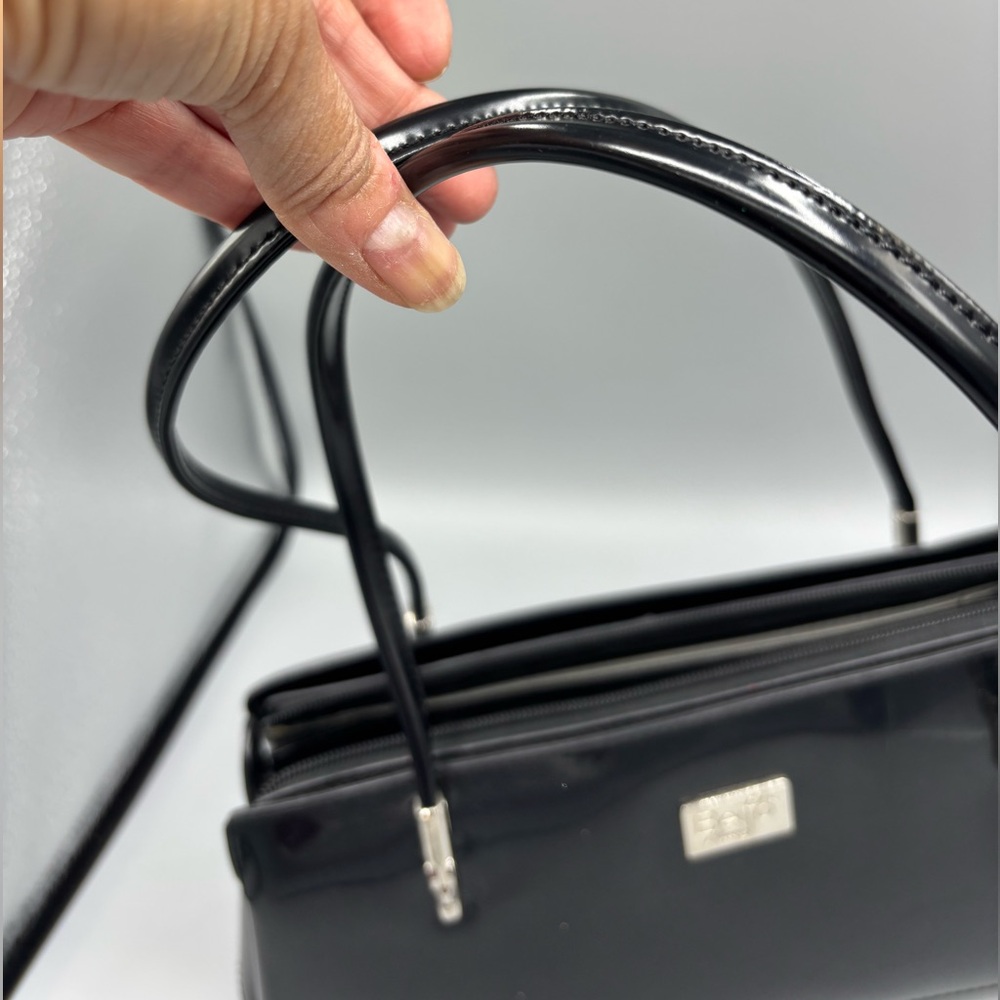 🖤Beijo Elegant Black Patent Leather Handbag - Picture 3 of 13
